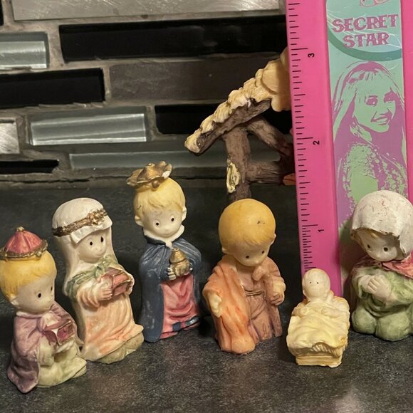 Vintage "MINI NATIVITY SET" 8 Piece Set  - Made by Christmas House 1980s - Picture 3 of 4